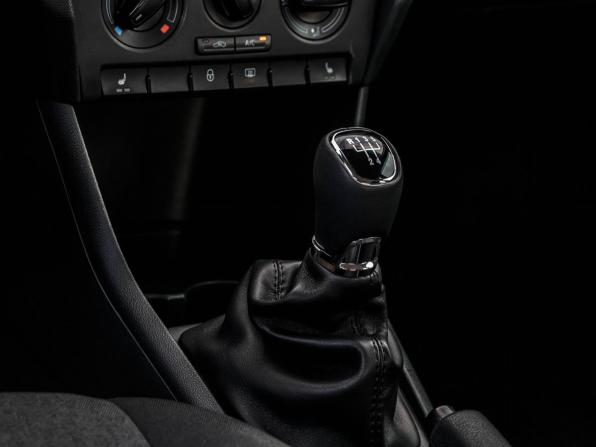 Skoda Rapid I с пробегом 2014 года, цена 868 000 рублей, 143660 км, лифтбек, Автокод Объявления