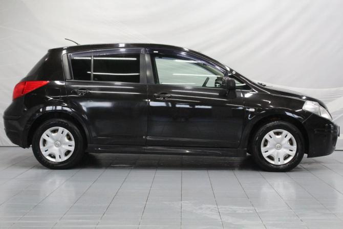 Nissan Tiida I Рестайлинг с пробегом 2011 года, цена 649 000 рублей, 195978 км, хэтчбек, Автокод Объявления