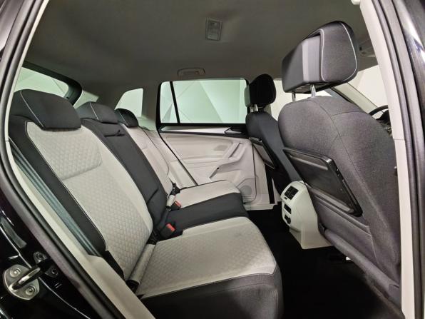 Volkswagen Tiguan II с пробегом 2017 года, цена 2 355 000 рублей, 137298 км, внедорожник, Автокод Объявления