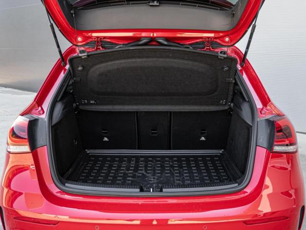 Mercedes-Benz A-Класс IV (W177) с пробегом 2018 года, цена 2 350 000 рублей, 74239 км, хэтчбек, Автокод Объявления