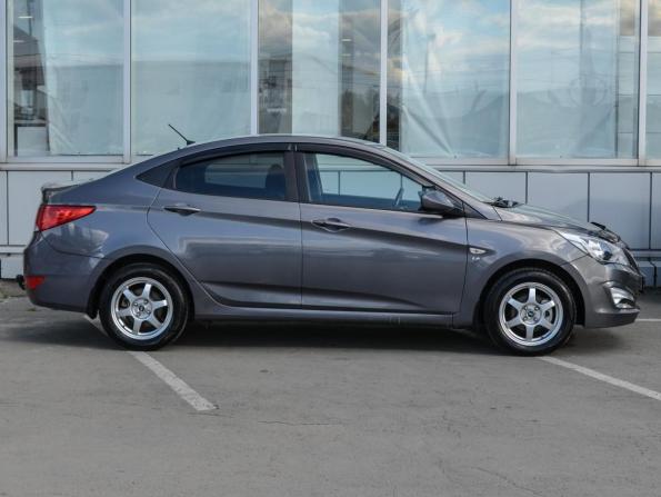Hyundai Solaris I Рестайлинг с пробегом 2016 года, цена 1 030 000 рублей, 139456 км, седан, Автокод Объявления