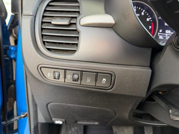 Kia Rio IV с пробегом 2017 года, цена 1 380 000 рублей, 117288 км, седан, Автокод Объявления