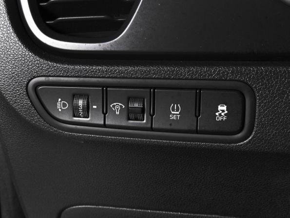 Kia Rio IV Рестайлинг с пробегом 2020 года, цена 1 390 000 рублей, 62142 км, седан, Автокод Объявления