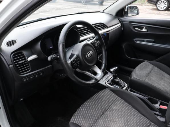 Kia Rio IV с пробегом 2018 года, цена 995 000 рублей, 191600 км, хэтчбек, Автокод Объявления