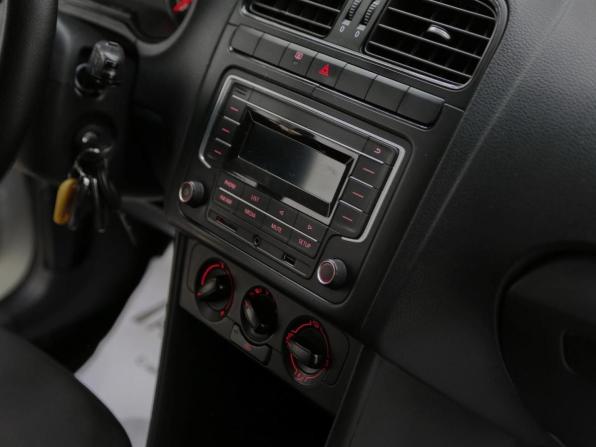Volkswagen Polo V Рестайлинг с пробегом 2018 года, цена 519 000 рублей, 89076 км, седан, Автокод Объявления