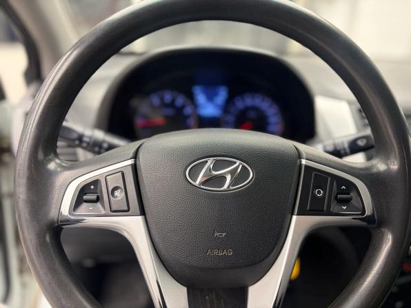 Hyundai Solaris I с пробегом 2011 года, цена 630 000 рублей, 228643 км, седан, Автокод Объявления