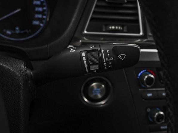 Hyundai Genesis II с пробегом 2015 года, цена 1 699 000 рублей, 277365 км, седан, Автокод Объявления