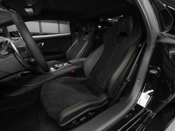 Lamborghini Huracán I с пробегом 2016 года, цена 19 500 000 рублей, 9186 км, купе, Автокод Объявления