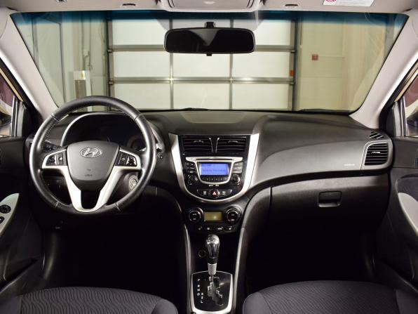 Hyundai Solaris I с пробегом 2011 года, цена 949 995 рублей, 140472 км, седан, Автокод Объявления