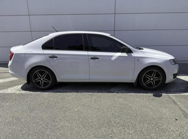 Skoda Rapid I с пробегом 2016 года, цена 670 000 рублей, 285000 км, седан, Автокод Объявления