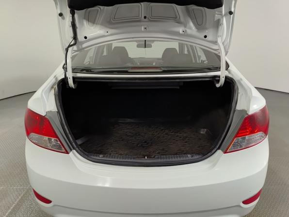Hyundai Solaris I с пробегом 2013 года, цена 395 000 рублей, 237000 км, седан, Автокод Объявления
