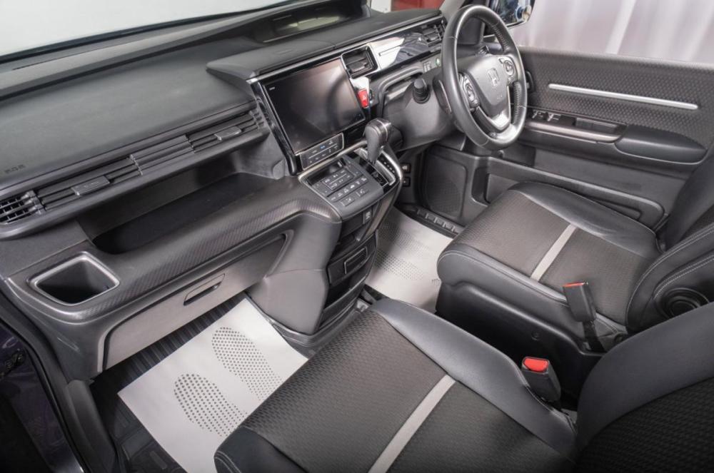 Honda Stepwgn V Рестайлинг Томск  - изображение 19