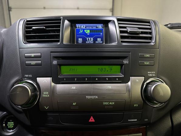 Toyota Highlander II (XU40) Рестайлинг с пробегом 2011 года, цена 1 679 000 рублей, 316867 км, внедорожник, Автокод Объявления