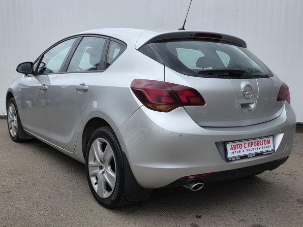 Opel Astra J с пробегом 2011 года, цена 520 000 рублей, 297469 км, хэтчбек, Автокод Объявления