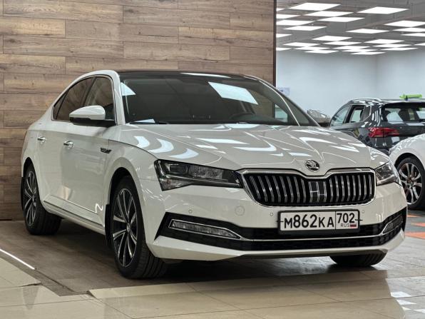 Skoda Superb III Рестайлинг с пробегом 2024 года, цена 3 620 000 рублей, 38400 км, лифтбек, Автокод Объявления