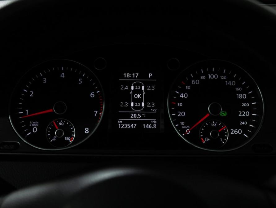 Volkswagen Passat B7 Санкт-Петербург  - изображение 12