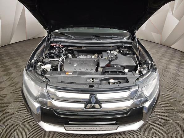 Mitsubishi Outlander III Рестайлинг 2 с пробегом 2018 года, цена 1 947 000 рублей, 134074 км, внедорожник, Автокод Объявления