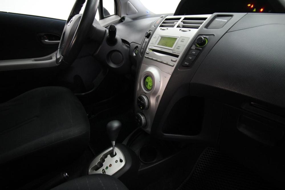 Toyota Yaris II Сургут  - изображение 16
