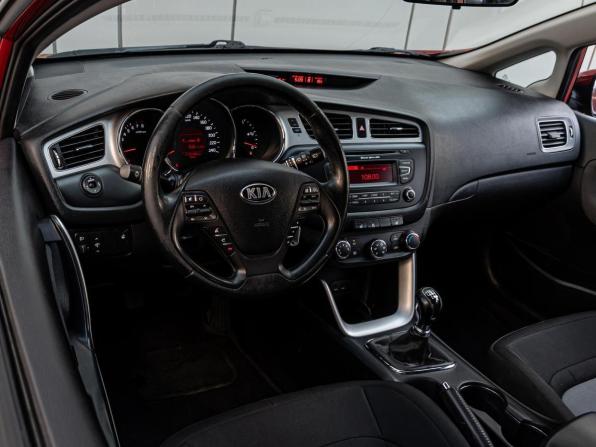 Kia Ceed II с пробегом 2013 года, цена 1 080 000 рублей, 113140 км, хэтчбек, Автокод Объявления