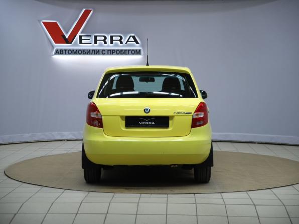 Skoda Fabia II Рестайлинг с пробегом 2010 года, цена 350 000 рублей, 182046 км, хэтчбек, Автокод Объявления