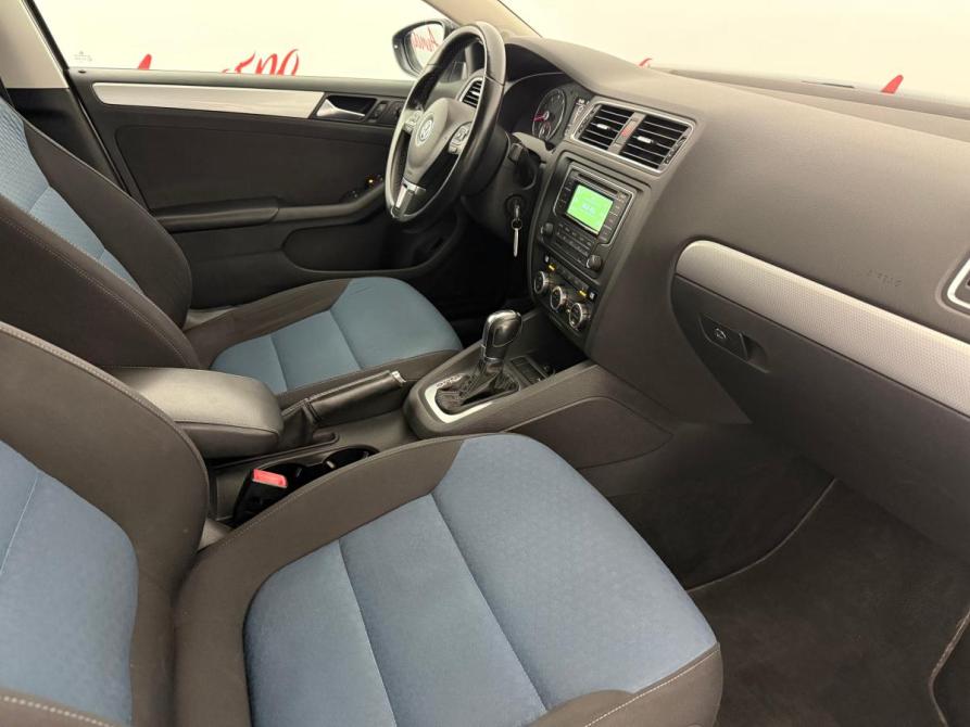 Volkswagen Jetta VI Псков  - изображение 12