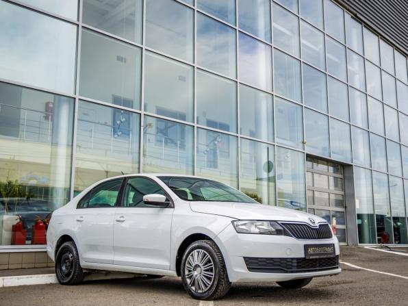 Skoda Rapid I Рестайлинг с пробегом 2019 года, цена 1 138 000 рублей, 97665 км, лифтбек, Автокод Объявления