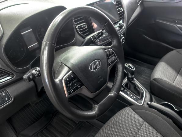 Hyundai Solaris II Рестайлинг с пробегом 2021 года, цена 1 889 900 рублей, 67000 км, седан, Автокод Объявления