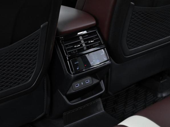 Geely Monjaro I с пробегом 2023 года, цена 2 349 000 рублей, 160000 км, внедорожник, Автокод Объявления