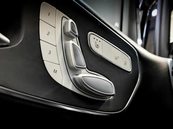 Mercedes-Benz V-Класс III (W447) Рестайлинг с пробегом 2023 года, цена 10 550 000 рублей, 22376 км, минивэн, Автокод Объявления