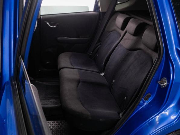 Honda Jazz II Рестайлинг с пробегом 2012 года, цена 989 000 рублей, 183226 км, хэтчбек, Автокод Объявления