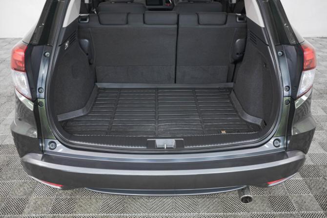 Honda Vezel I с пробегом 2014 года, цена 1 359 000 рублей, 159000 км, внедорожник, Автокод Объявления