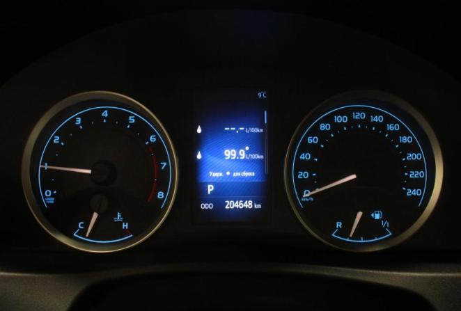 Toyota Corolla XI (E160 E170 E180) Рестайлинг 1 с пробегом 2017 года, цена 1 400 000 рублей, 204648 км, седан, Автокод Объявления