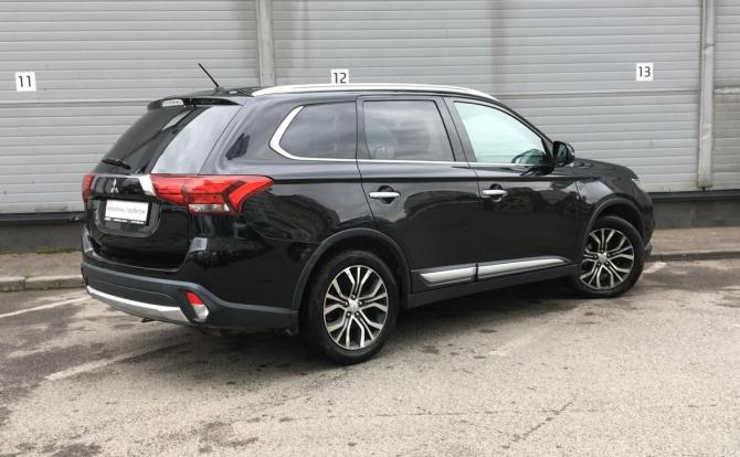 Mitsubishi Outlander III Рестайлинг 2 с пробегом 2015 года, цена 1 399 000 рублей, 390467 км, внедорожник, Автокод Объявления