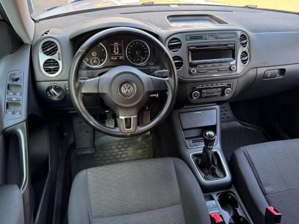 Volkswagen Tiguan I Рестайлинг с пробегом 2012 года, цена 899 000 рублей, 229458 км, внедорожник, Автокод Объявления
