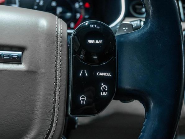 Land Rover Range Rover IV Рестайлинг с пробегом 2018 года, цена 7 035 000 рублей, 239537 км, внедорожник, Автокод Объявления