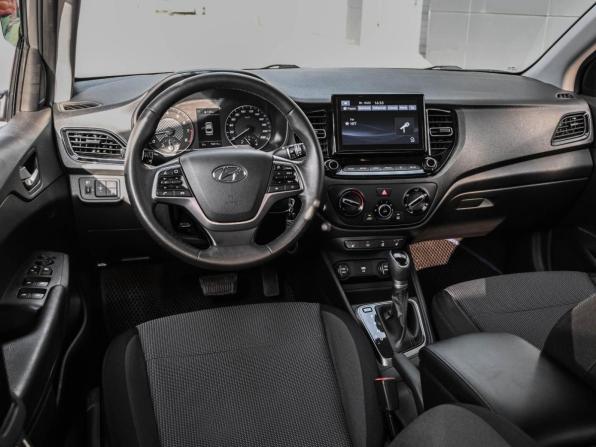Hyundai Solaris II Рестайлинг с пробегом 2021 года, цена 1 599 000 рублей, 94311 км, седан, Автокод Объявления