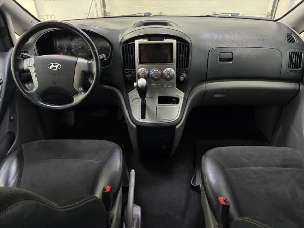 Hyundai H-1 II с пробегом 2013 года, цена 1 870 000 рублей, 207000 км, минивэн, Автокод Объявления