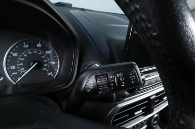 Ford EcoSport II Рестайлинг с пробегом 2018 года, цена 1 429 000 рублей, 80432 км, внедорожник, Автокод Объявления