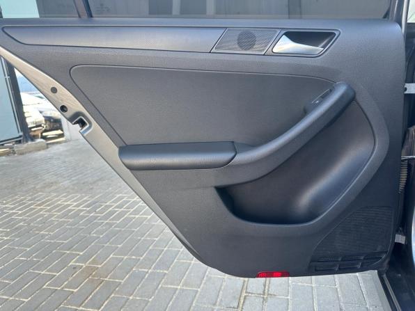 Volkswagen Jetta VI с пробегом 2014 года, цена 1 145 000 рублей, 245000 км, седан, Автокод Объявления