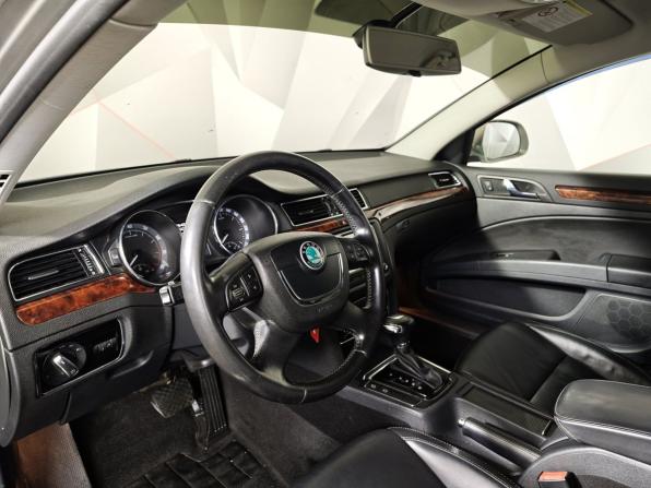 Skoda Superb II с пробегом 2012 года, цена 745 000 рублей, 302860 км, лифтбек, Автокод Объявления