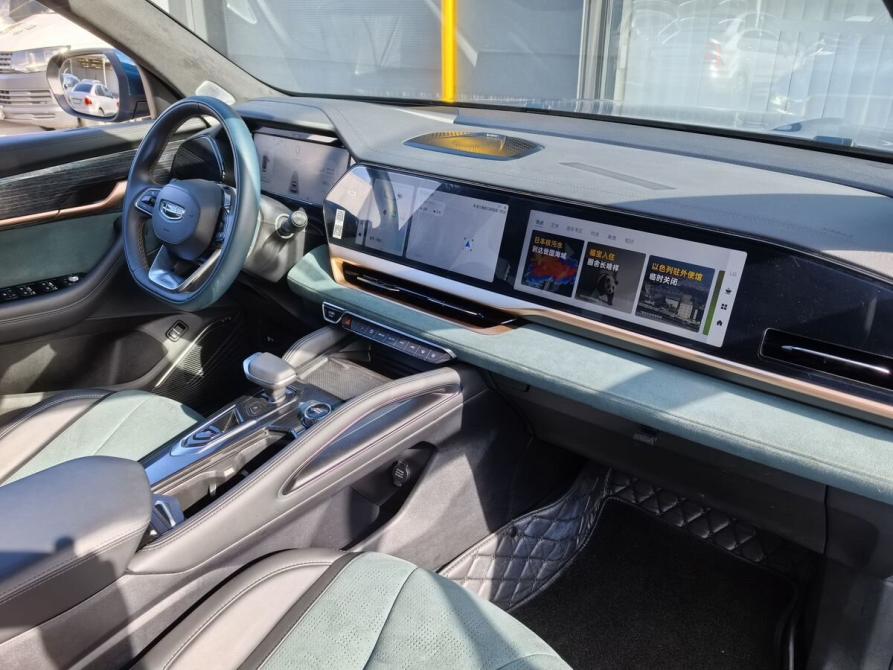 Geely Monjaro I Москва  - изображение 13