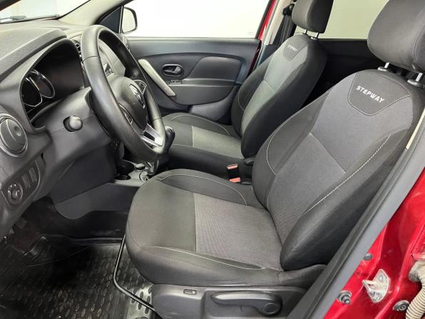 Renault Sandero II Рестайлинг с пробегом 2019 года, цена 1 108 000 рублей, 117300 км, хэтчбек, Автокод Объявления