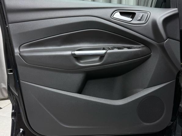 Ford Kuga II с пробегом 2015 года, цена 1 429 000 рублей, 195405 км, внедорожник, Автокод Объявления