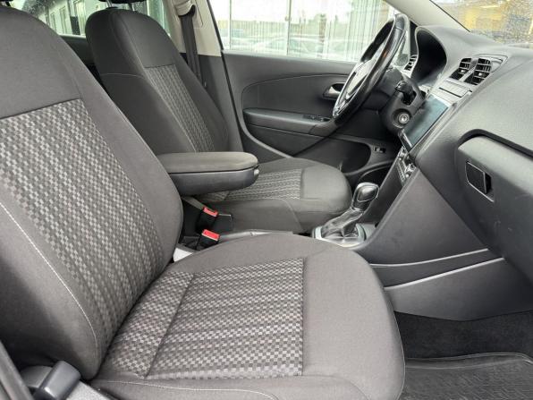 Volkswagen Polo V Рестайлинг с пробегом 2016 года, цена 1 049 000 рублей, 169425 км, седан, Автокод Объявления