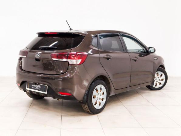 Kia Rio III Рестайлинг с пробегом 2016 года, цена 980 100 рублей, 158749 км, хэтчбек, Автокод Объявления
