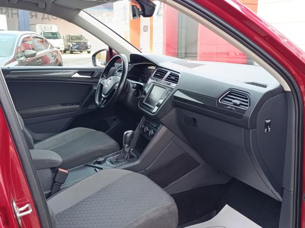 Volkswagen Tiguan II с пробегом 2017 года, цена 2 240 000 рублей, 132000 км, внедорожник, Автокод Объявления