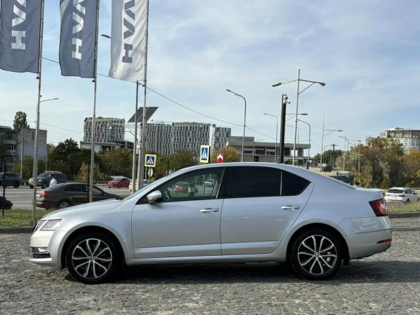Skoda Octavia III (A7) Рестайлинг с пробегом 2018 года, цена 1 990 000 рублей, 148151 км, лифтбек, Автокод Объявления