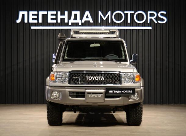 Toyota Land Cruiser 70 Series Рестайлинг 1 с пробегом 2015 года, цена 9 450 000 рублей, 2059 км, внедорожник, Автокод Объявления