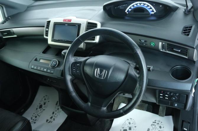 Honda Freed I Рестайлинг 2 с пробегом 2014 года, цена 1 329 000 рублей, 175000 км, компактвэн, Автокод Объявления