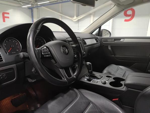 Volkswagen Touareg II Рестайлинг с пробегом 2015 года, цена 2 426 000 рублей, 221734 км, внедорожник, Автокод Объявления